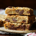 3 stacked blondie cookie bars on a plate