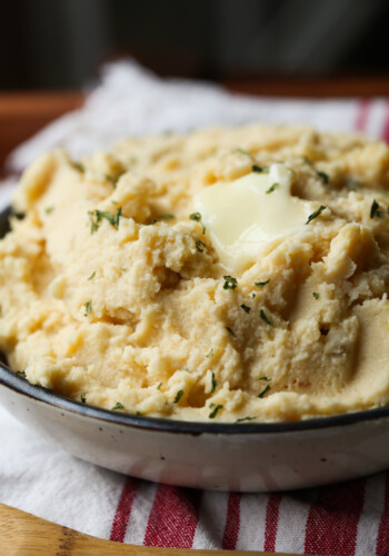 Crock Pot Mashed Potatoes is the best mashed potato recipe to feed a crowd!